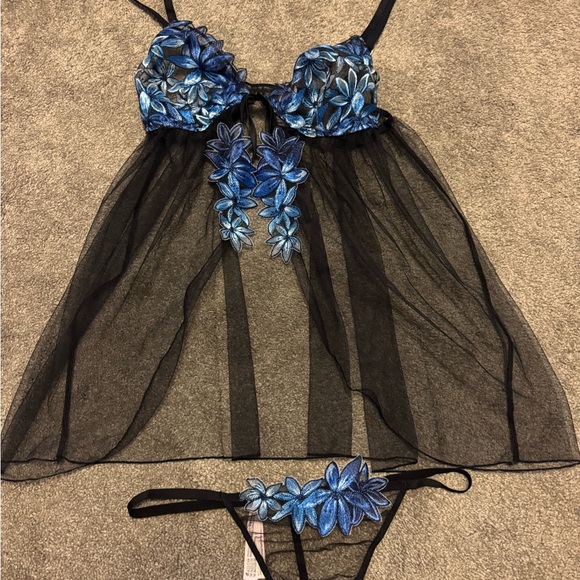 Victoria's Secret Black and Blue Floral Chemise Set - Picture 1 of 5